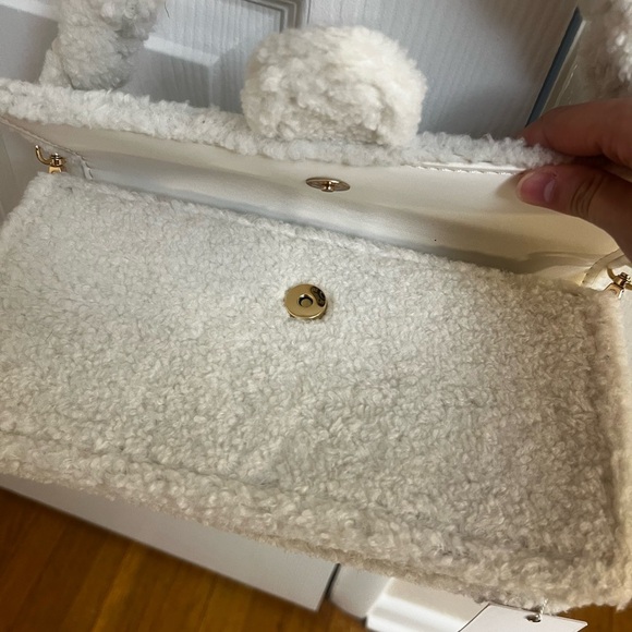 Moda Luxe Fergie Crossbody - Picture 5 of 7